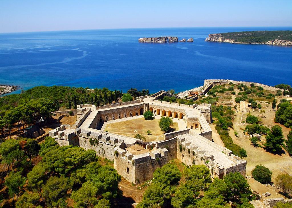 Finiki Plaza Aparthotel Methoni  Luaran gambar